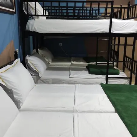 Guest House In Center Korce Гостевой дом *